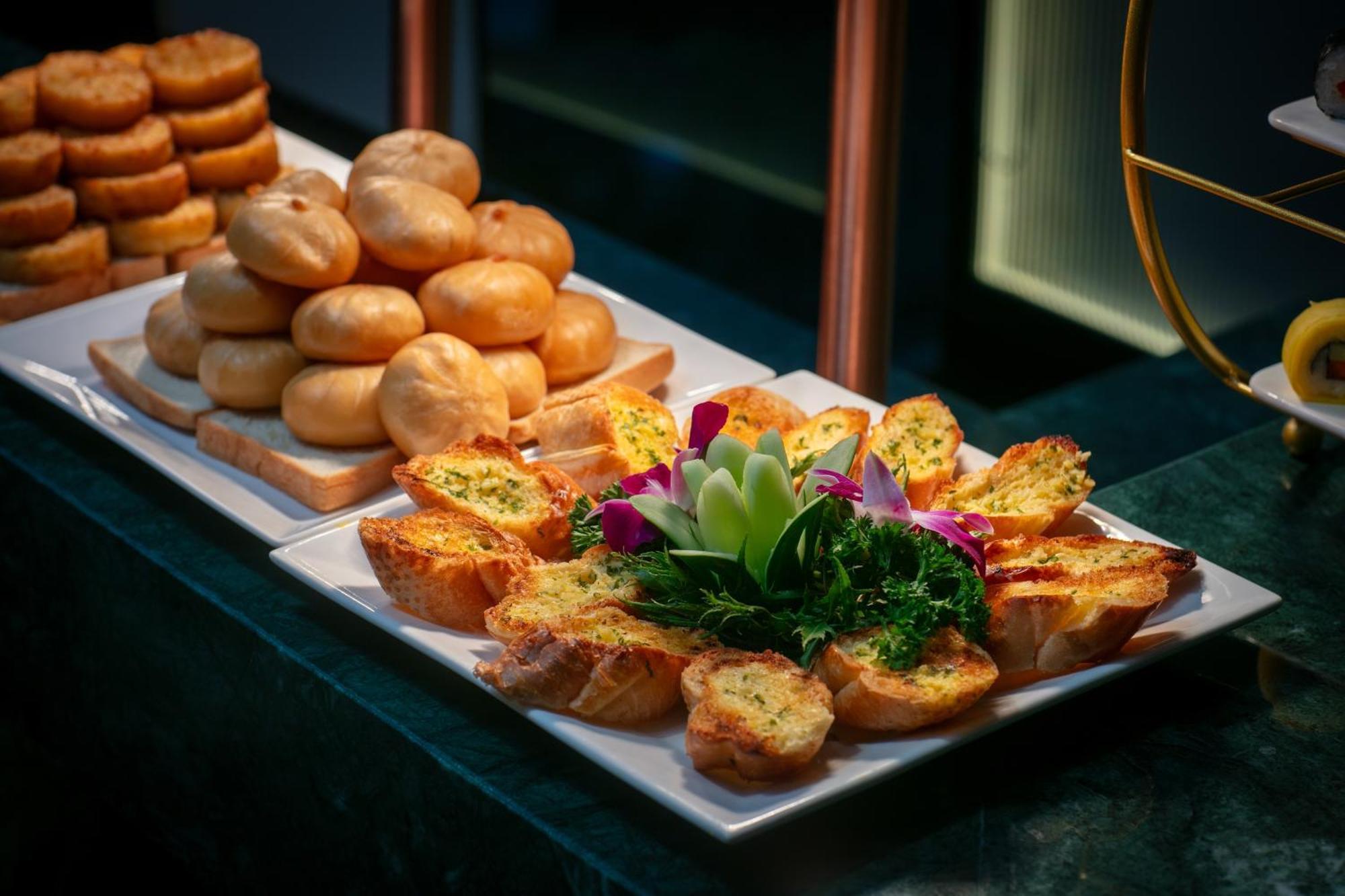 Le Premier Hotel & Rooftop Bar Hanoi Luaran gambar