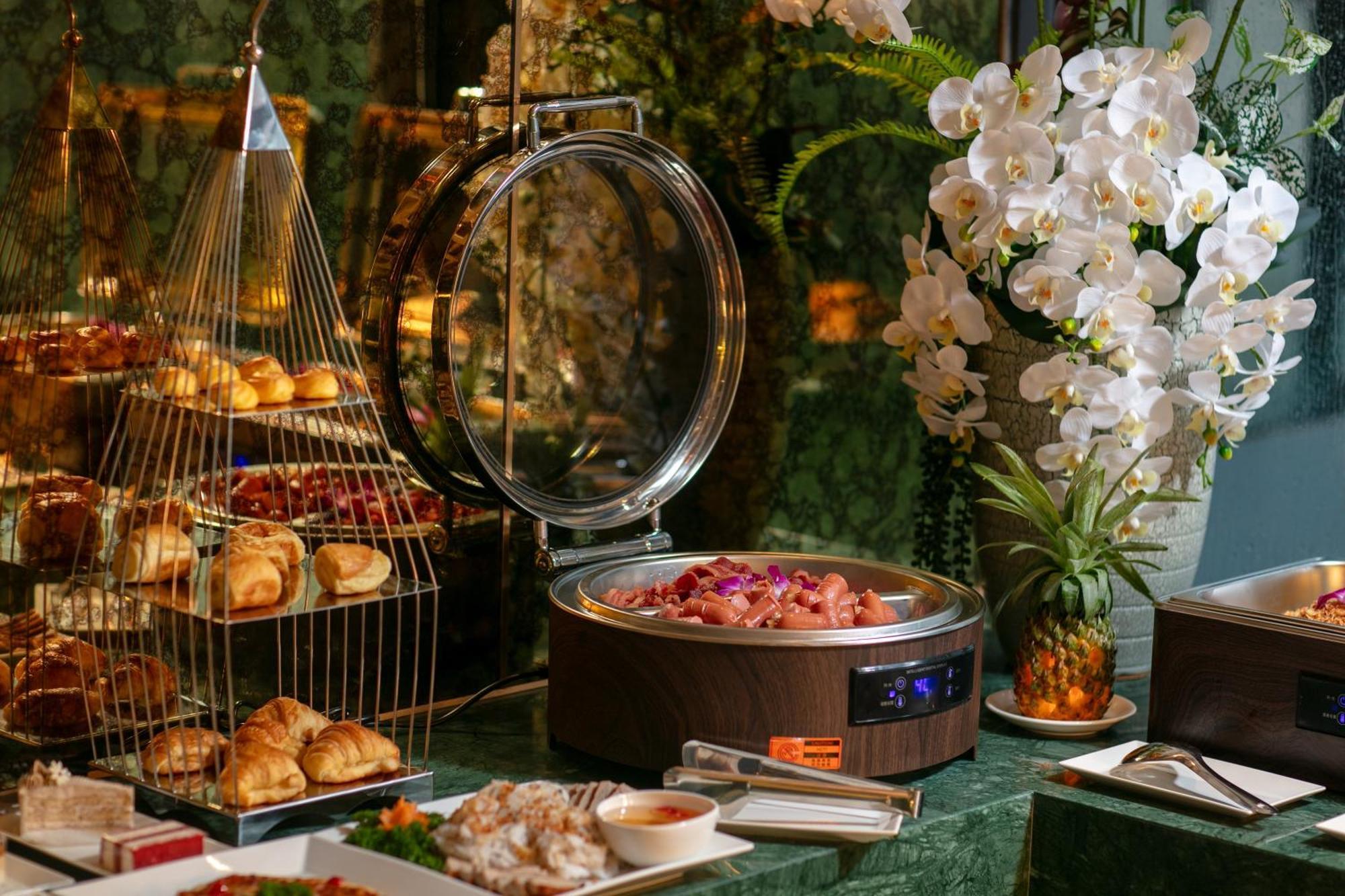 Le Premier Hotel & Rooftop Bar Hanoi Luaran gambar